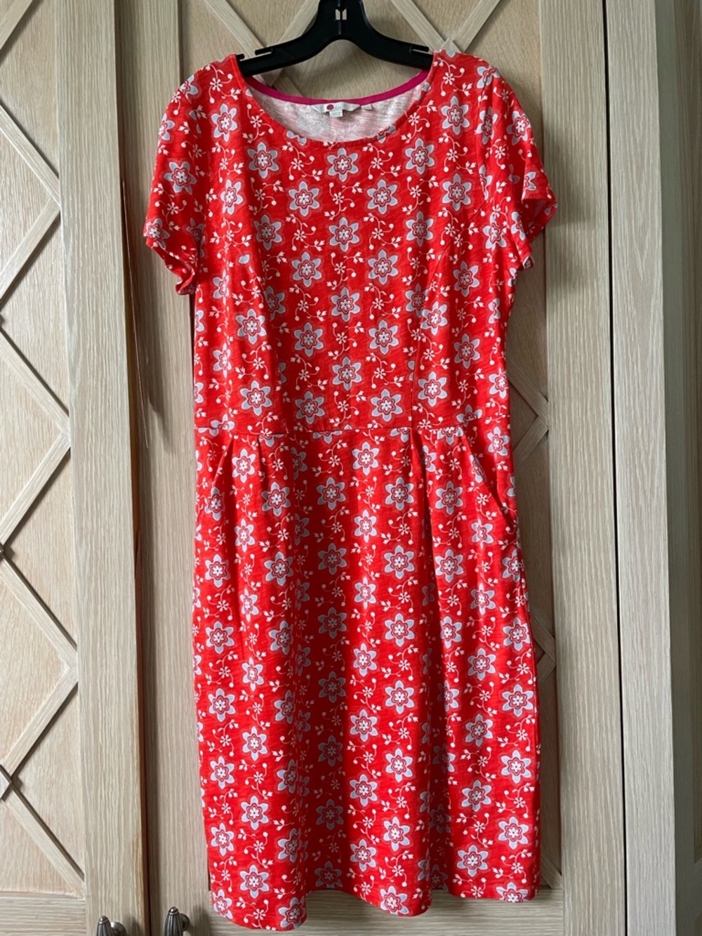 Boden Red Floral Short Sleeve Dress